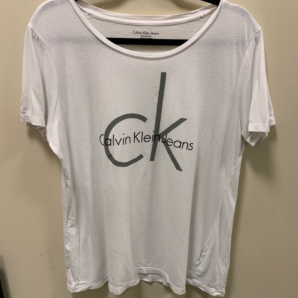 Calvin Klein T-shirt